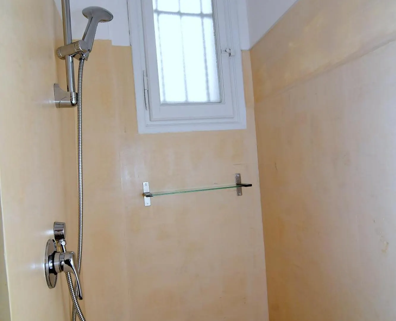 Elegant Suite Colosseo Rome Italy
